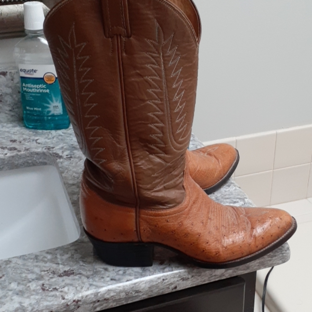 Ostrich leather western cowboy boots